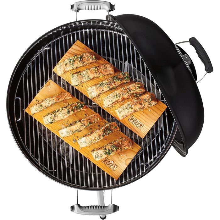 Вугільний гриль Weber Classic Kettle 47 см, порцелянове емалювання, з термометром і колесами, чорний