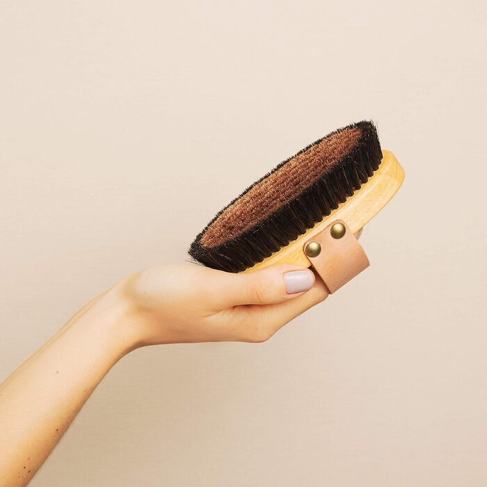 RUHI Body Brush/Dry Brush SOFT 100% Natural Bristles/Made in Germany, regional beechwood & plastic-free for dry brushing massage (dry brush), lymphatic drainage against cellulite (wood color, beige, black)