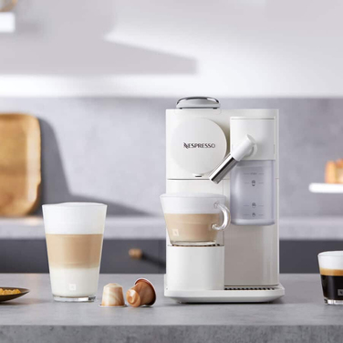 Капсульна кавомашина DeLonghi Nespresso Lattissima One EN510.W, 1450 Вт, 19 бар