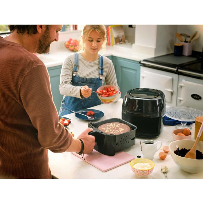 Russell Hobbs SatisFry 4L Rapid Air Fryer - 7 Functions, 10 Programs, Dishwasher Safe
