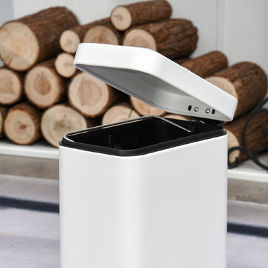HOMCOM 5L Step Trash Can, Cosmetic Can, Waste Bin with Lid and Foot Pedal, Trash Container with Inner Bucket, Bathroom Trash Can for Living Room, Office, Metal, White, 29.2 x 14 x 32 cm | Aosom