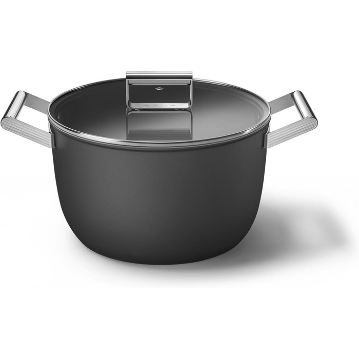 Електричний чайник Smeg KLF05CREU, 0.8 л, чорний: нержавіюча сталь, безпека, LED-дисплей, антиковзаюча основа