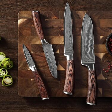 Набір кухонних ножів Wakoli EDIB Damast 4 шт. з дамаської сталі (67 шарів) з серцем VG10 та ручкою з паккавуду. Включає: Сантоку, офісний ніж, ніж для м'яса. У подарунковій коробці з можливістю індивідуальної гравірування.
