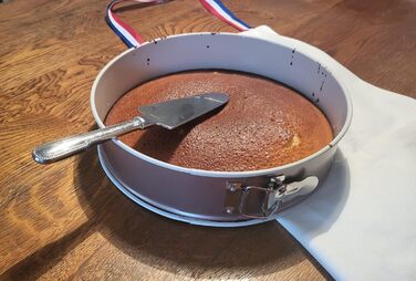 Форма для випічки PATISSE роз'ємна, діаметр 26 см