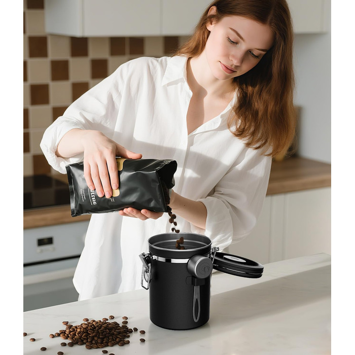 Coffee Gator Контейнер для кави з нержавіючої сталі, герметичний, з датчиком свіжості, клапаном CO2, ложкою, для кавових зерен, меленої кави, горіхів, чаю, цукру (Чорний, L)