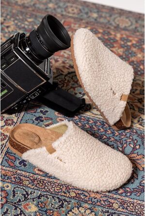 Тапочки жіночі Perletti Winter з штучного хутра, теплі, з антиковзкою підошвою, розмір 40 EU, білі