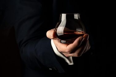 GLASSIQUE GIFT Set - Small 240 ml Brandy and Cognac Professional Tasting and Nosing Glasses | 4-Piece Set | Crystal Dishwasher-Safe Cognac Snifter Stemless | Cognac Glasses Gift Set