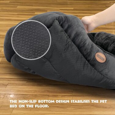 Dog Bed for Dogs 67x57cm, Non-Slip Dog Basket, Super Soft Fiber Filling, Washable Pet Bed for Small and Medium Dogs and Cats (L 87 x W 77 x H 18 cm, Black)