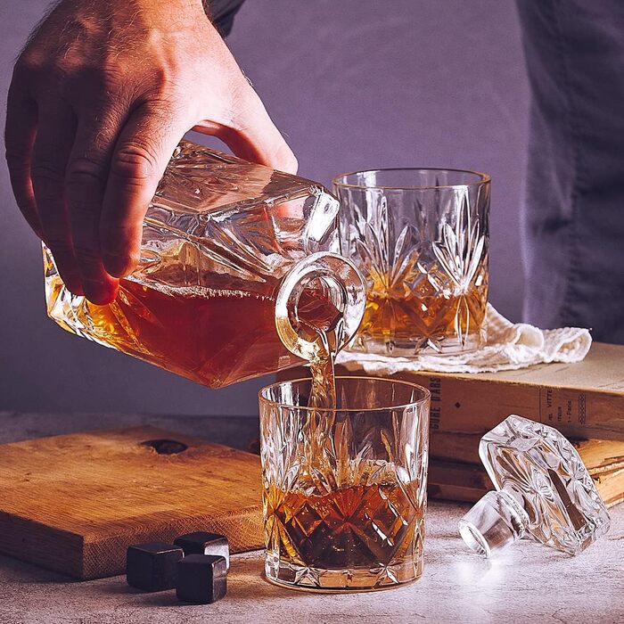Набір подарунковий віскі: декантер 750 мл, 2 келихи, камені для віскі, дерев'яна коробка | Для чоловіків