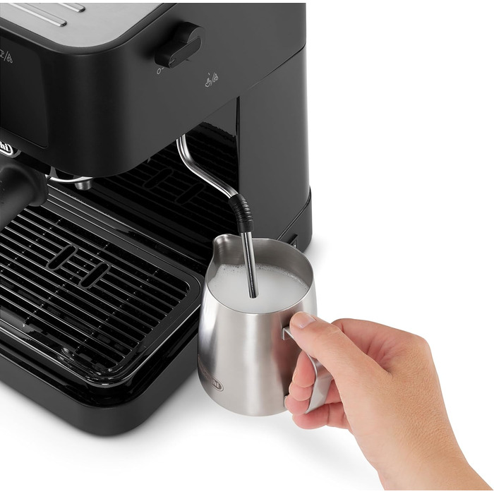 De'Longhi Stilosa EC 230.BK – traditional espresso portafilter machine, espresso machine with manual milk frother, for espresso grounds, 1 L water tank, black, 1100 W