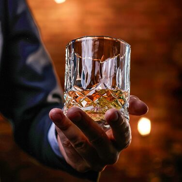 Набір віскі WHISISKEY: карафа, 2 келихи, 4 камені для охолодження - ідеальний подарунок для чоловіка