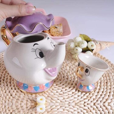 Taurus Beauty and the Best Teaservice Mrs Potts Teapot and Chip Mug Sculpture Ceramic Teaservice Figurine (Set of 4)
