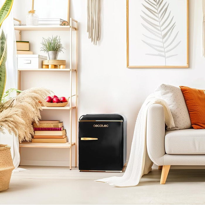 Cecotec 45L Retro Mini Fridge - Black Tabletop Refrigerator with Chrome Handle & Icebox - Energy Class E