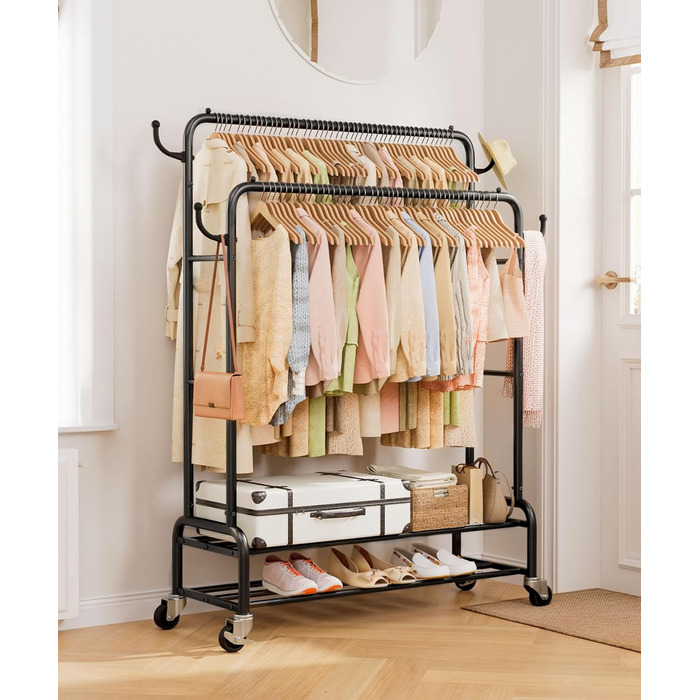 Стійка для одягу Yorbay на колесах: металева, 2 перекладини, 4 гачки, 2 полиці для зберігання, до 120 кг, 112 см (ширина)