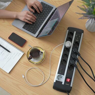 Мережевий фільтр Ucomen 10-фазний з USB та захистом від перенапруги (3680W 16A) для комп'ютерних столів, 10 розеток + 20W USB зарядний пристрій (USB-A та USB-C), кабель 1.5м