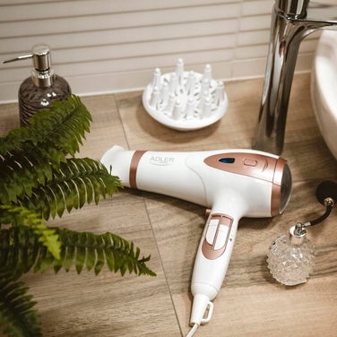 Фен для волосся ADLER 2400 Вт з дифузором та іонізацією