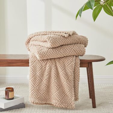 Плед EMME Kuscheldecke з м'якого флісу, 130x150 см, бежевий. Плед для дивана, софа, ковдра для дому.