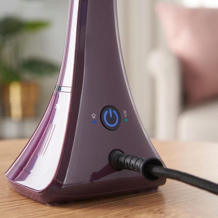 Відпарювач Russell Hobbs VacuSteam™ з технологією всмоктування: 1800 Вт, керамічна підошва, 200 мл резервуар, для всіх тканин