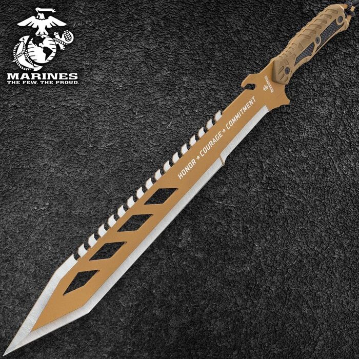 Мачете UNITED CUTLERY USMC Desert OPS з пилкою та чохлом