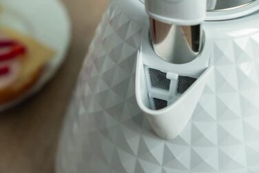 Eldom VENO Retro Electric Kettle - 1.5L Capacity, 3000W, Vintage Design with Grid Pattern, Quick Boil, Removable Scale Filter - White Deluxe