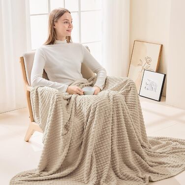 Плед EMME Kuscheldecke: м'який, теплий, флісовий, 150x200 см. Ідеально для дивану та відпочинку.