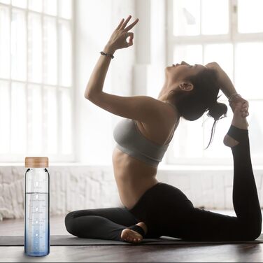 Drinking bottle, glass water bottle with straw and time markings, 900 ml, bottle with neoprene sleeve, gradient color, blue