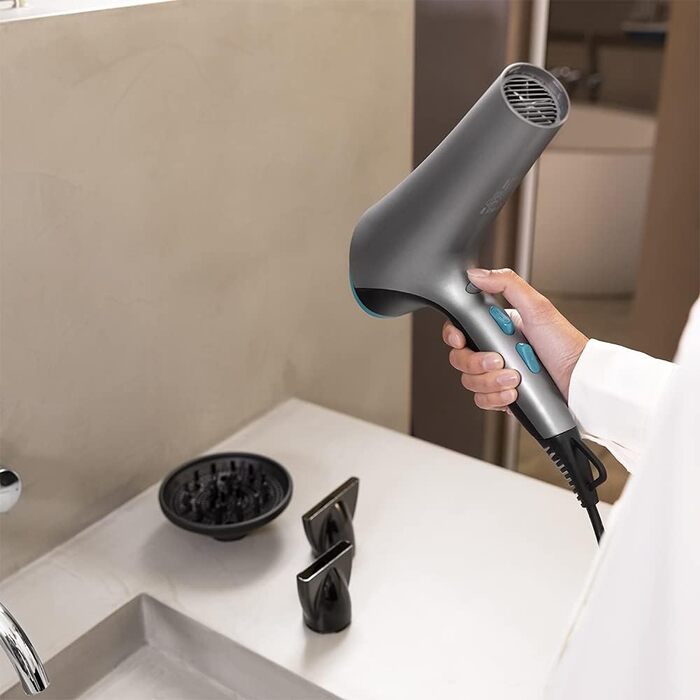 Фен Cecotec Bamba IoniCare Harmony, 2600W, регулювання температури та швидкості, технологія HairCare, іони, 1.8м, 2 насадки, холодний струмінь (чорний)