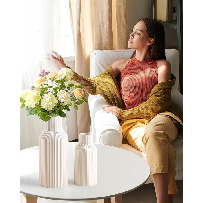 YEEBECA Modern Desk Vase - Scandinavian Style Table Decor for Pampas Grass & Flowers - Living Room Vase