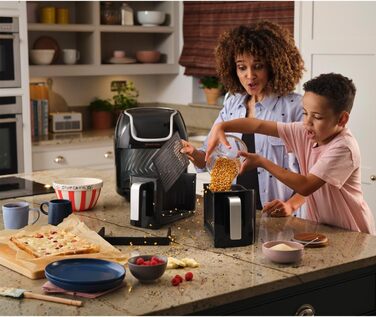 Фритюрниця електрична Russell Hobbs подвійна 8.5л з технологією Rapid Air Fryer, 8 програм, сенсорний екран, кошики 4.25л, посудомийна безпека 27290-56S
