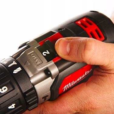 Акумуляторний ударний дриль-шурупокрут Milwaukee M18 BPD-0, 18 В, 50 Нм