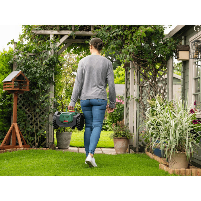 Робот-газонокосарка BOSCH Visimow 18V-100 (06008E1001) для площ до 100 м², ширина стрижки 16 см