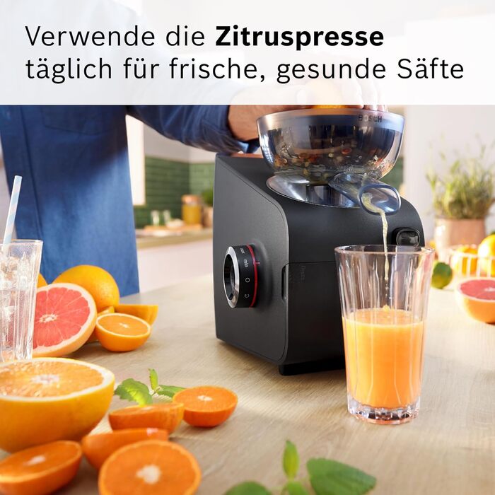 М'ясорубка Bosch MFW68660 срібляста (чорна) 2200 Вт, насадки для ковбас, 4 терки, 3 диски з нержавіючої сталі (3/4.8/8 мм)