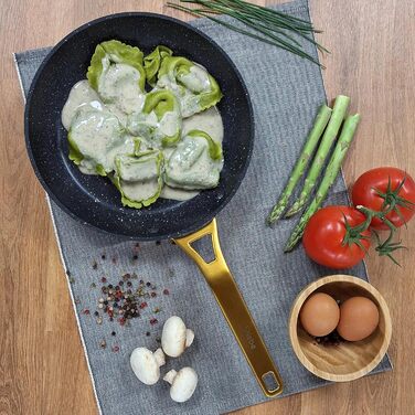 Набір сковорідок Briebe Gold Titanium Set (3 шт.) з титановою поверхнею, антипригарне покриття, для індукційних плит, діаметр 18-20-24 см, коване алюміній, без PFOA, професійні ручки з нержавіючої сталі, сумісний з газовими та склокерамічними плитами