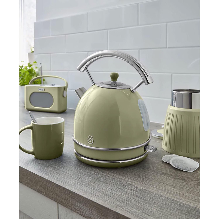 Swan Retro Electric Kettle - 1.8L, Vintage Design, Automatic Shut-Off, Cordless, BPA-Free Stainless Steel, 3000W, Green