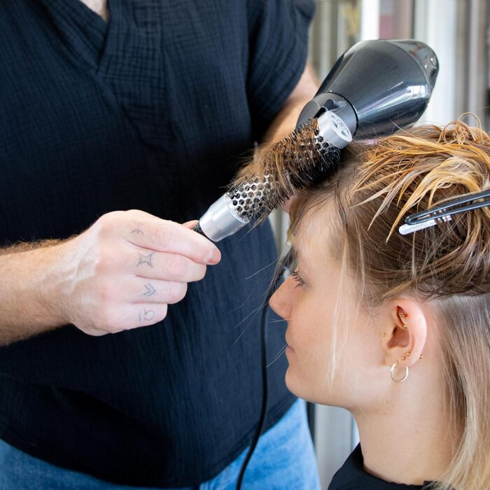 Фен Essential Blowout Classic для короткого волосся: швидке сушіння, антистатичний ефект, об'єм