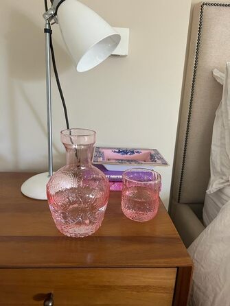 Vintage Glass Carafe with Lid & Matching Drinking Glass – 750 ml Capacity – Elegant Glass Jug for Water, Juice, or Wine – Stylish Home Decor for Kitchen or Dining Room (Pink)