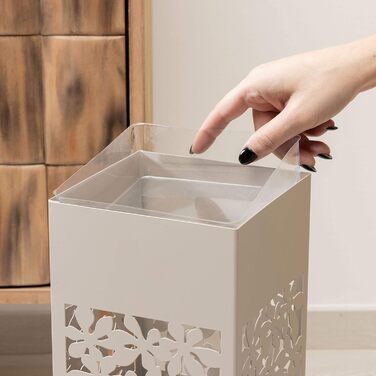 Підставка для парасольки Baroni Home квадратна металева з різьбленням, 2 гачки, знімна миска, 15,5x15,5x49 см (Таунгrau)