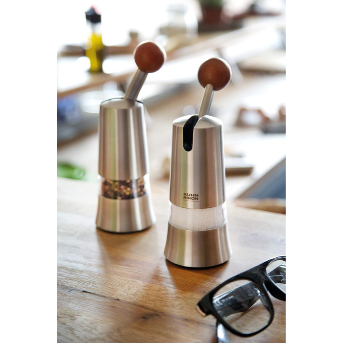KUHN RIKON Salt and Pepper Mill made of Stainless Steel, Ratchet Spice Mill Manual, Silver, Adjustable Ceramic Grinder, Ergonomic Handle