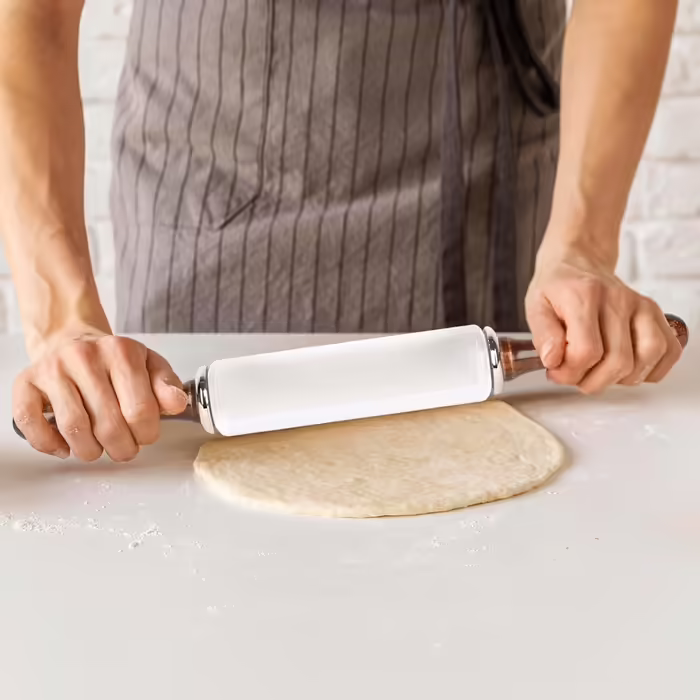 Rollyware™ Premium Crystal Clear Rolling Pin - Belan - for Baking - 25% Less Effort When Working Dough - Upgrade Your Baking - Non-Stick & No Maintenance - [Gift Packaging]