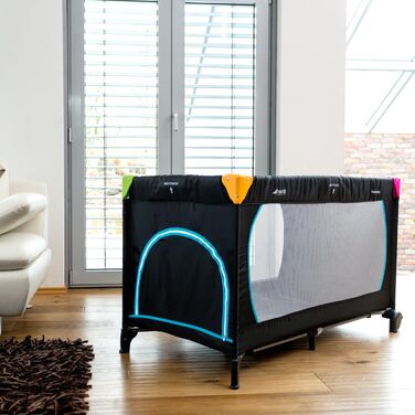 hauck Sleep N Play Go Plus Travel Bed with Carry Bag, Wheels, Play Tunnel, Compact Folding, Baby Travel Bed for Toddlers from Birth to 15 kg (Multicolor Black) Multicolor Black Sleep N Play Go Plus