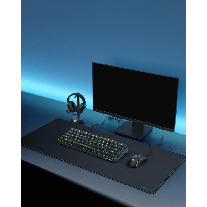 Чорний ігровий килимок Black Shark XL 900x400 мм з вологостійким покриттям та антиковзаючою основою