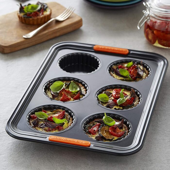 Форма для тарталеток Le Creuset антипригарна, на 6 шт, з вуглецевої сталі, стійка до закваски, антрацит/помаранчева
