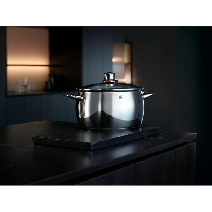 Каструля з ручкою WMF Quality One 16 см без кришки, 1,7 л, каструля для молока, каструля з нержавіючої сталі Cromargan, полірована, без покриття, для індукційних плит