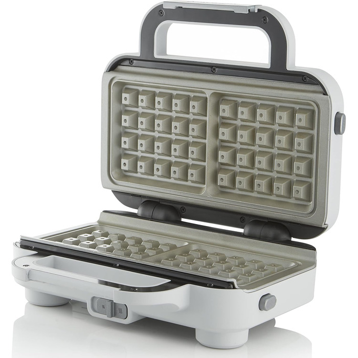 Breville DuraCeramic Waffle Maker, Easy-to-clean waffle maker with non-stick coating and deep, removable plates, White and Stainless Steel [VST072X]