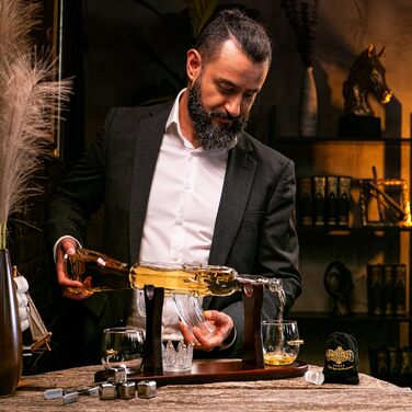 Набір віскі WHISISKEY: декантик 1000 мл, 2 келихи, 4 камні для віскі, подарункова коробка