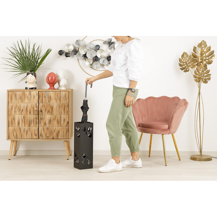 Підставка для парасольки Baroni Home квадратна металева з різьбленням, 2 гачки, знімна миска, чорна, 15,5x15,5x49 см