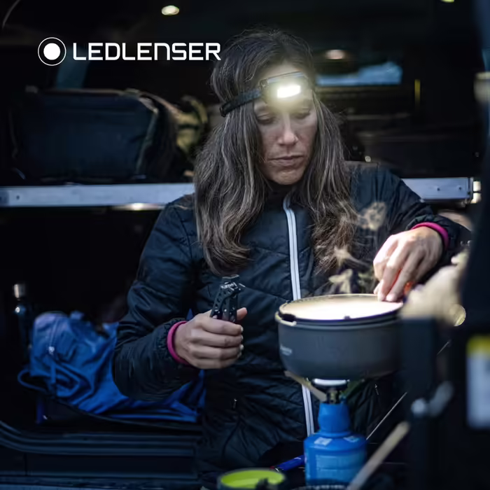 Налобний ліхтар Ledlenser HF4R Core, 500 люмен, LED, акумуляторний, водонепроникний IP68, з червоним світлом для туризму та кемпінгу