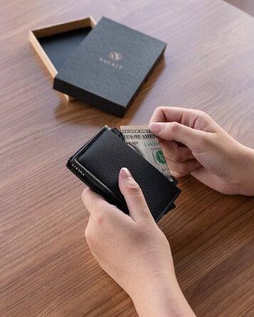 Чоловічий гаманець-картхолдер VULKIT зі шкіри з RFID захистом, чорний (Litchi). Місткість: 5-7 карт + гроші