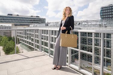 reisenthel Daily Shopper – Modern, straightforward shopper for any occasion - practical handbag, large enough for your groceries and everyday essentials