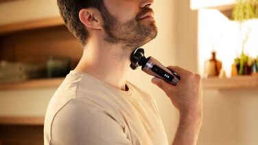 Електричний чоловічий бритва Grundig ProClub MS 8130 з технологією Titanium Blades та датчиком BeardCare, корпус з 61% переробленого пластику, Wet & Dry, темно-матове хромоване/червоно-чорне/титанове покриття